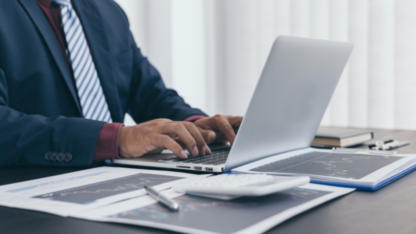 Em um cenário competitivo, Andre de Barros Faria destaca como soluções tecnológicas podem cortar despesas e escalar resultados de forma inteligente.